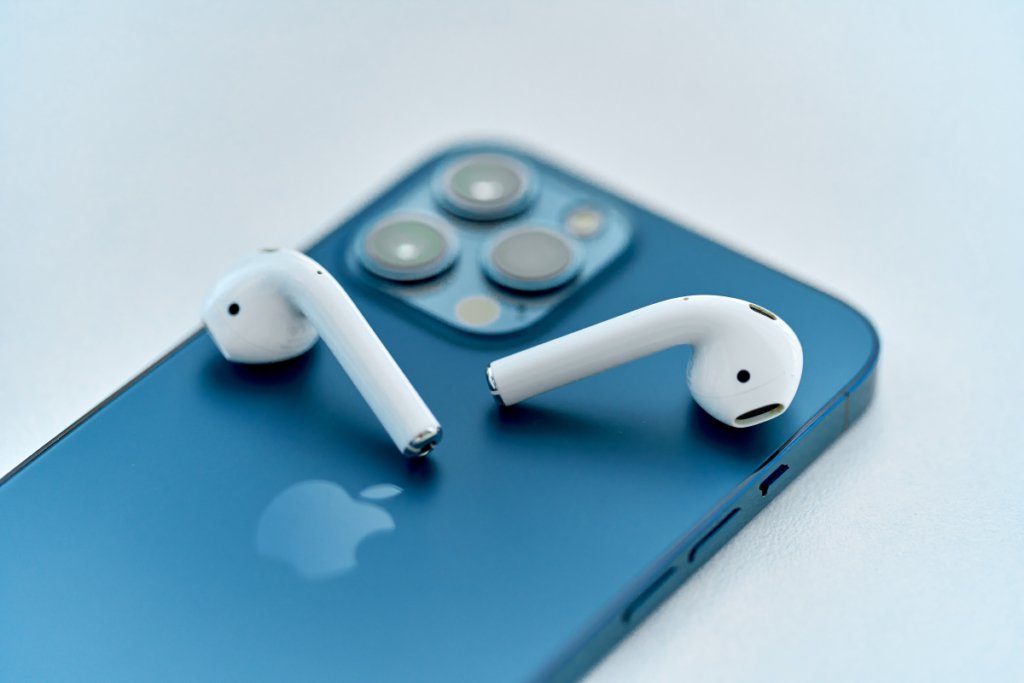 Activar y usar la traducción simultánea en tus AirPods: guía paso a paso