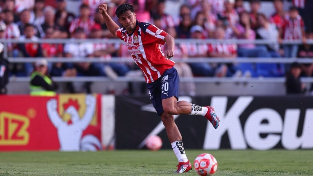 Ángel Sepúlveda regresa a Chivas con dos asistencias destacadas