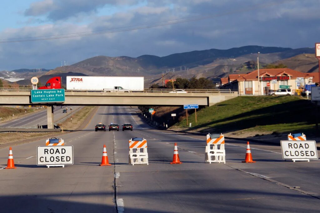 Cierre del Freeway 5 en Los Ángeles por fuga de gas