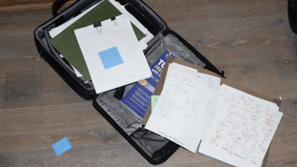 El Departamento de Justicia de EE. UU. revela miles de nuevos documentos relacionados con Epstein