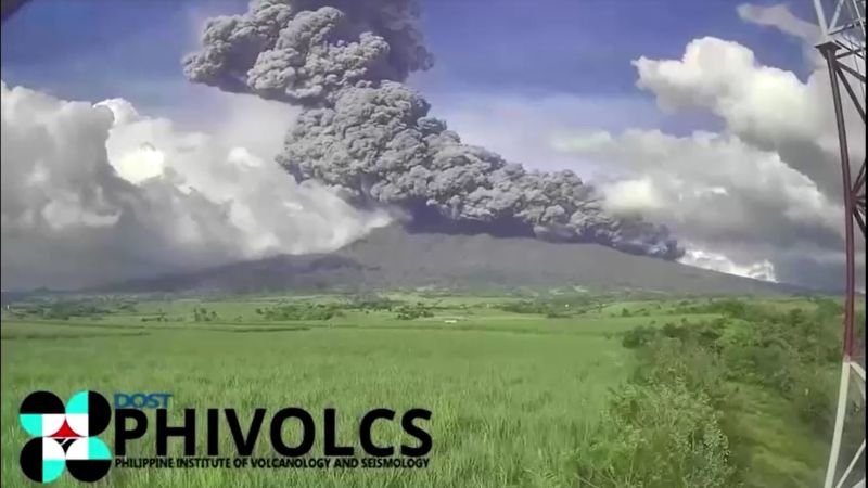 Erupción del volcán Kanlaon en Filipinas: un fenómeno impactante