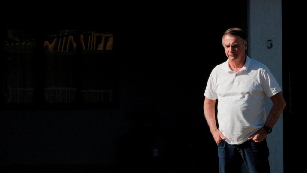 Jair Bolsonaro se recupera satisfactoriamente de su cirugía y respalda la candidatura presidencial de su hijo