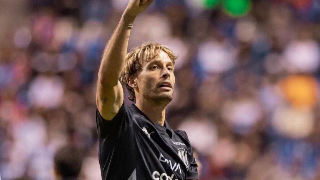 Sergio Canales brilla nuevamente y fortalece el dominio de Monterrey en la liga