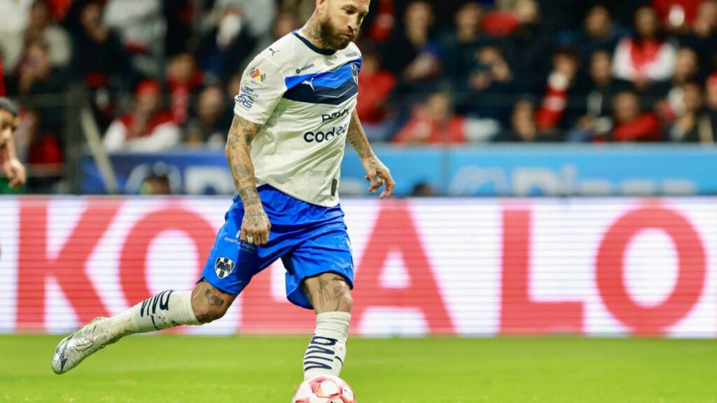 Sergio Ramos falla un penalti al estilo Panenka y su equipo sufre una derrota con seis goles en contra