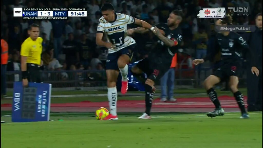 Sergio Ramos recibe su primera tarjeta roja en México y desata controversia por su origen español: "Te juzgan de manera diferente"