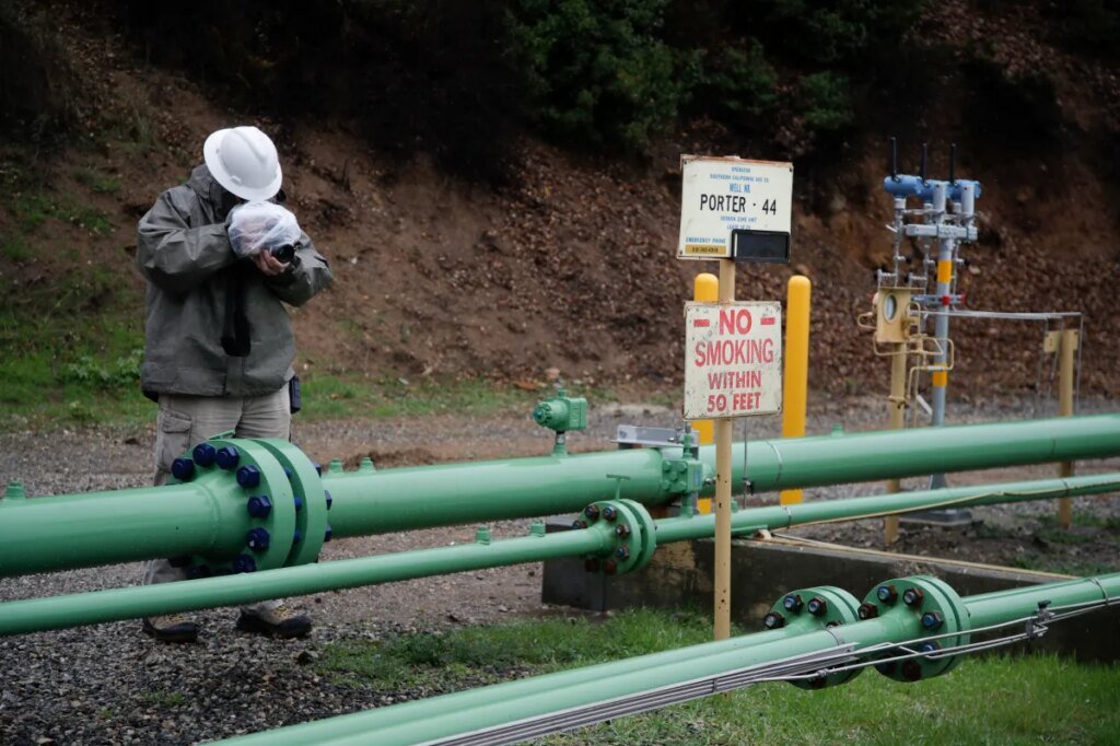 SoCalGas analiza los daños provocados por la ruptura de un gasoducto en Los Ángeles