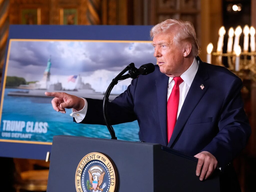 Trump advierte a Maduro que no 'se haga el fuerte' mientras Rusia y China apoyan a Venezuela