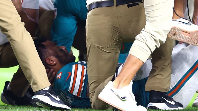 Tua Tagovailoa regresa a la NFL a pesar de su historial de lesiones por conmoción cerebral