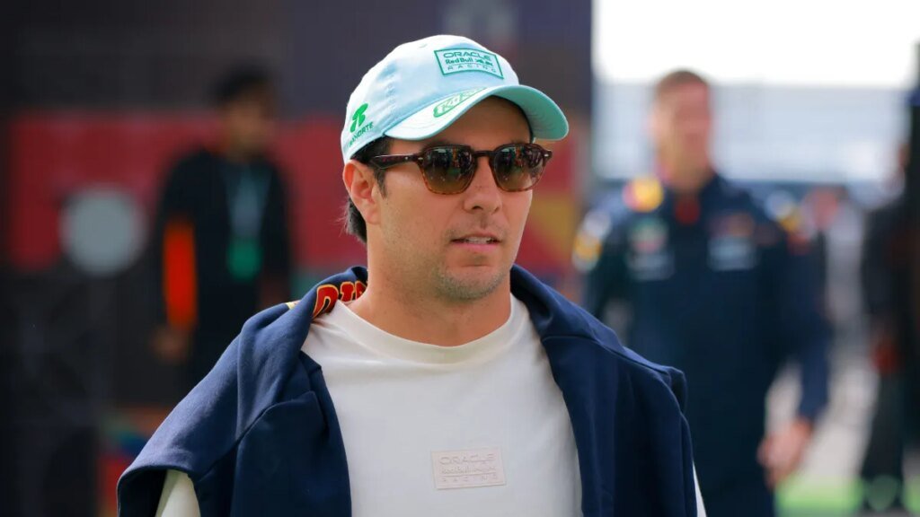 Finaliza de manera inédita el primer día de pruebas de la F1, ¿qué tal le fue a Checo Pérez?