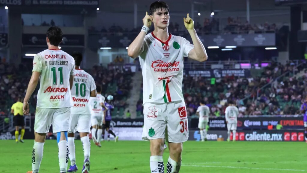 Las Chivas luchan para conseguir una valiosa victoria frente a Mazatlán: 1-2