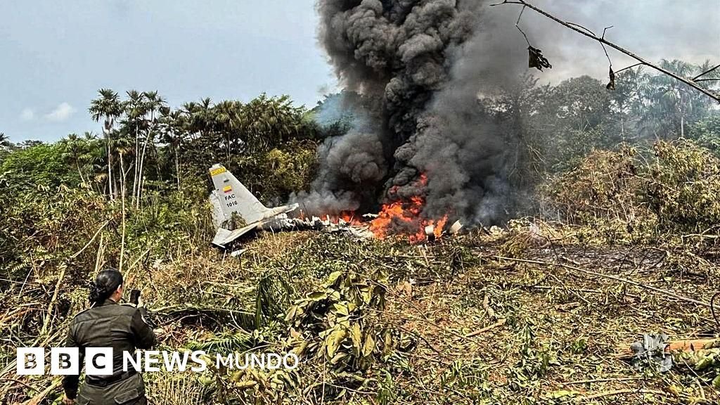 Al menos 66 fallecidos por el accidente de un avión de la Fuerza Aérea Colombiana con 128 pasajeros en el sur del país