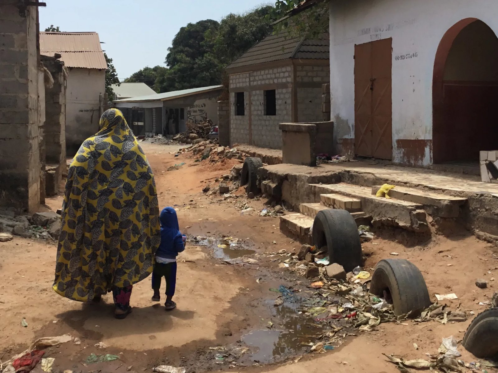 En Ghana Town, un futuro 'sin estado' para cientos nacidos y criados en Gambia
