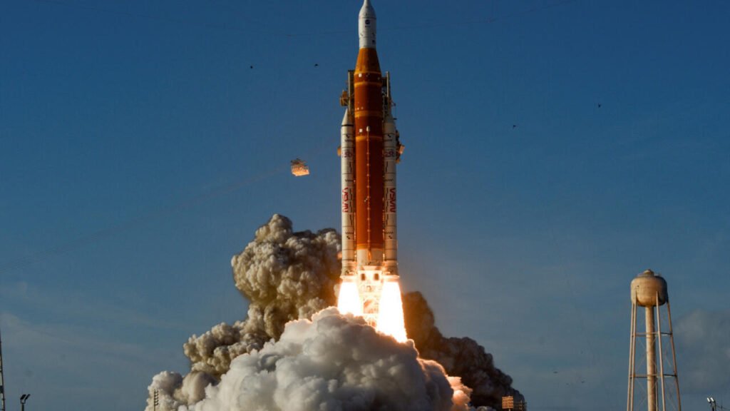 La misión Artemis II avanza tras solucionar un problema en su sistema de desechos