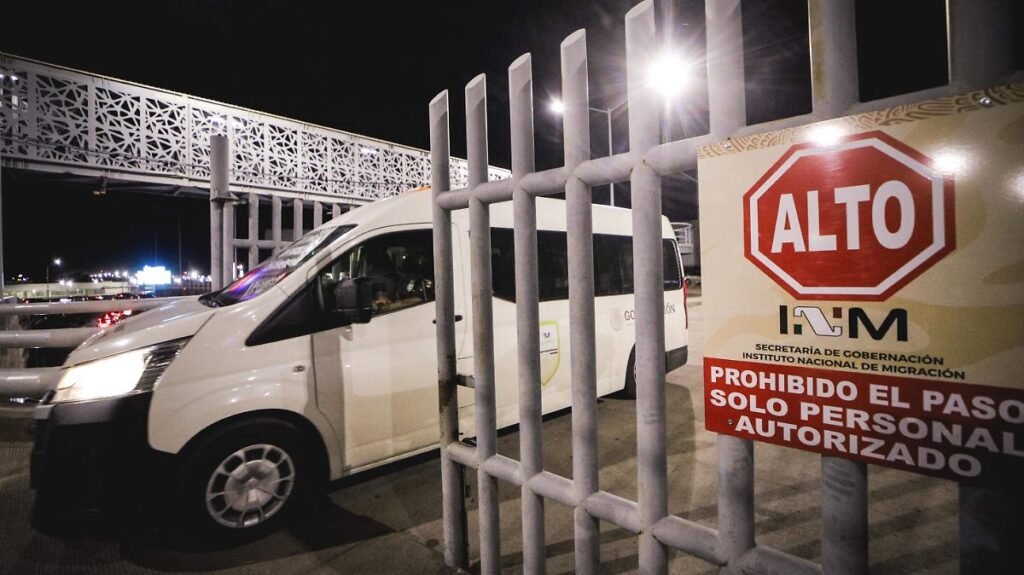 El INM destinará 360 millones de pesos para repatriar migrantes a su nación de origen.