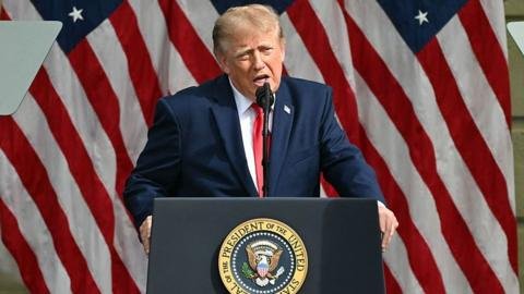 Trump reflexiona sobre los 25 años del 11-S: 'Luchamos porque no hay otra opción'