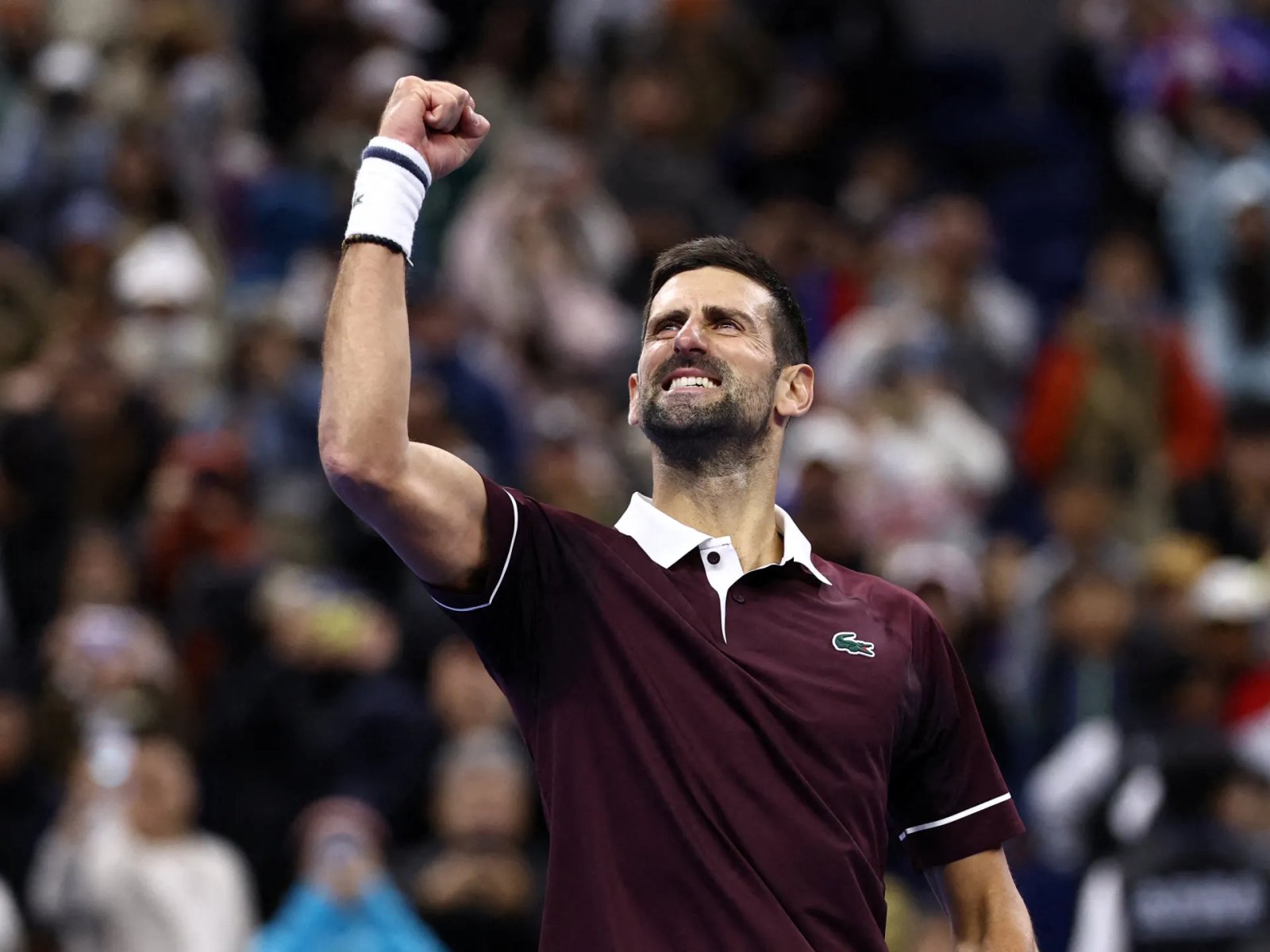 Djokovic supera al primer sembrado Zverev y avanza a las semifinales del Abierto de China