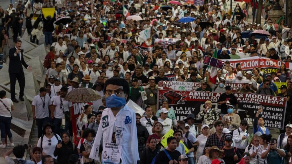 Solicitan al IMSS un incremento del 10% en salarios y mejoras en jubilación y pensión
